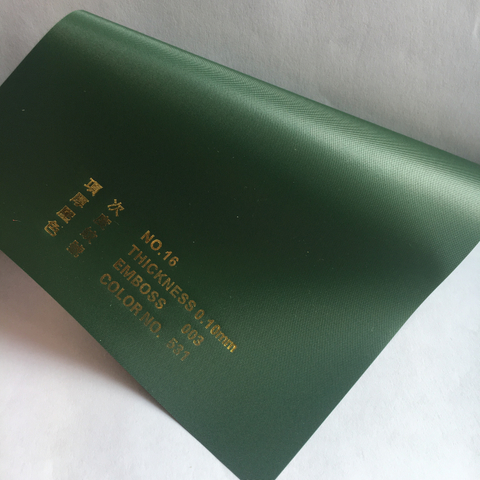 سجادة بلاستيكية صناعية باللون الأخضر الداكن، لفة ورق فيلم العشب 