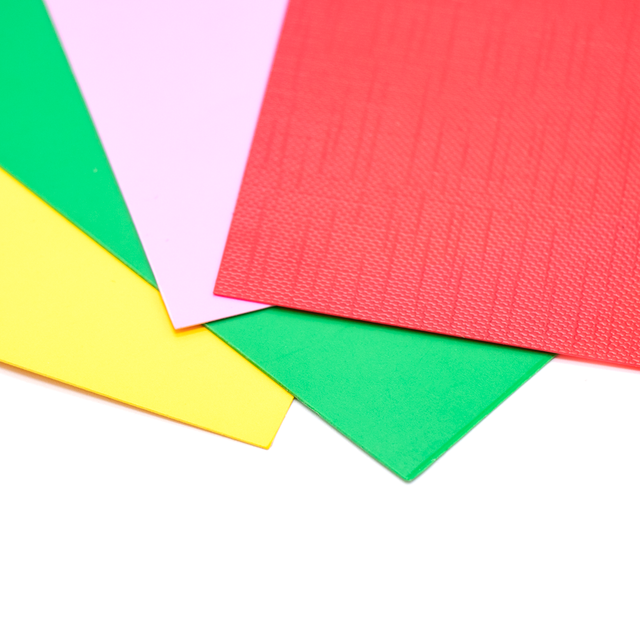 Feuille de plastique PVC colorée pour couverture de reliure de papeterie