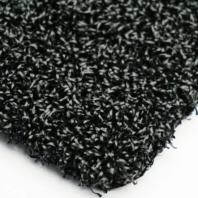 Foglio di plastica di vendita caldo sul mercato russo per tappeti da prato in erba artificiale verde 