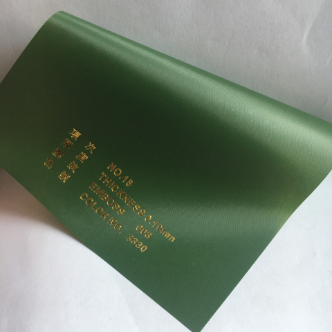 Film de feuille de PVC en plastique vert pour feuilles d'arbre de Noël